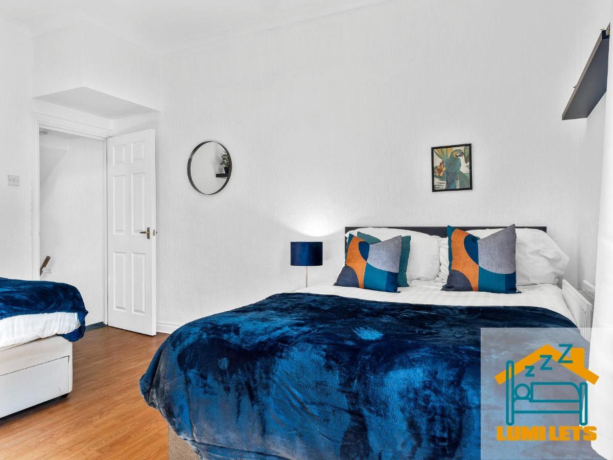 2Br Home In Barrow-In-Furness Sleeps 8 Close To Bae Systems, Hospital, Lakes Экстерьер фото