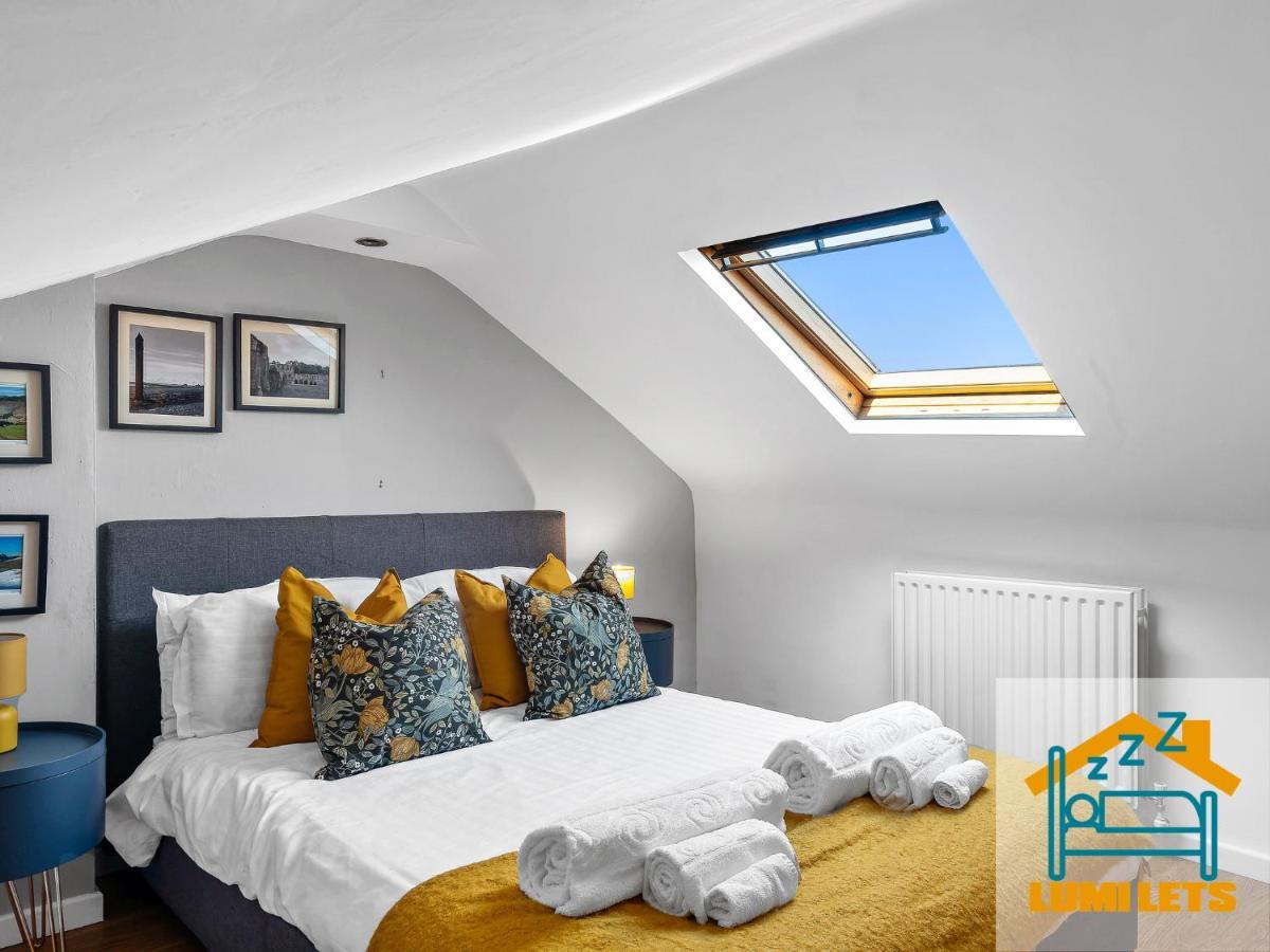 2Br Home In Barrow-In-Furness Sleeps 8 Close To Bae Systems, Hospital, Lakes Экстерьер фото