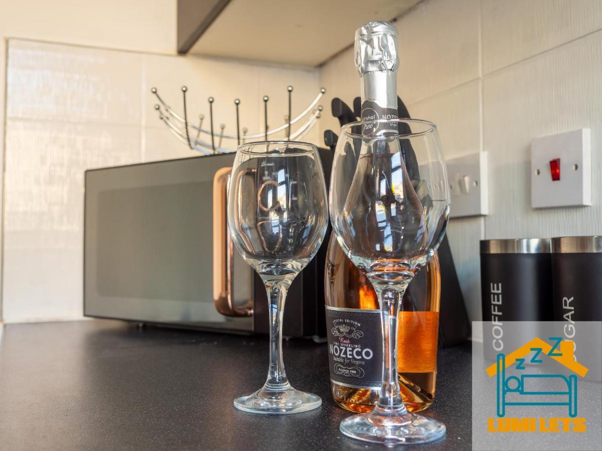 2Br Home In Barrow-In-Furness Sleeps 8 Close To Bae Systems, Hospital, Lakes Экстерьер фото