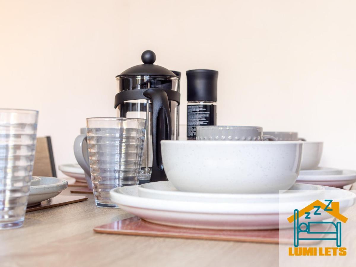 2Br Home In Barrow-In-Furness Sleeps 8 Close To Bae Systems, Hospital, Lakes Экстерьер фото